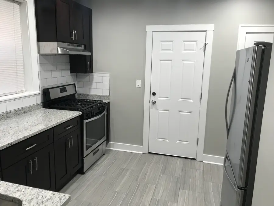 5526 N Artesian Avenue, Chicago, IL 60625 - Image #2