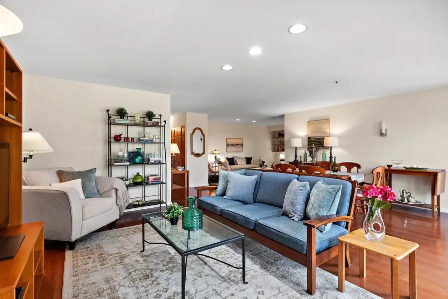 5020 Arbor Lane #203, Northfield, IL 60093 - Image #2