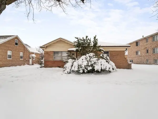 8651 44th Street, Lyons, IL 60534