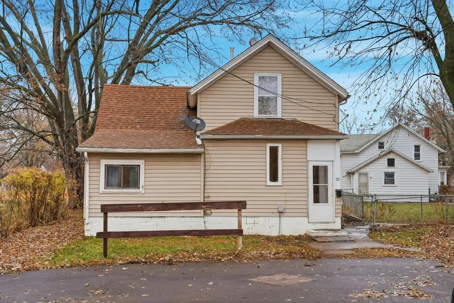 711 Park Place, Sterling, IL 61081 - Image #2