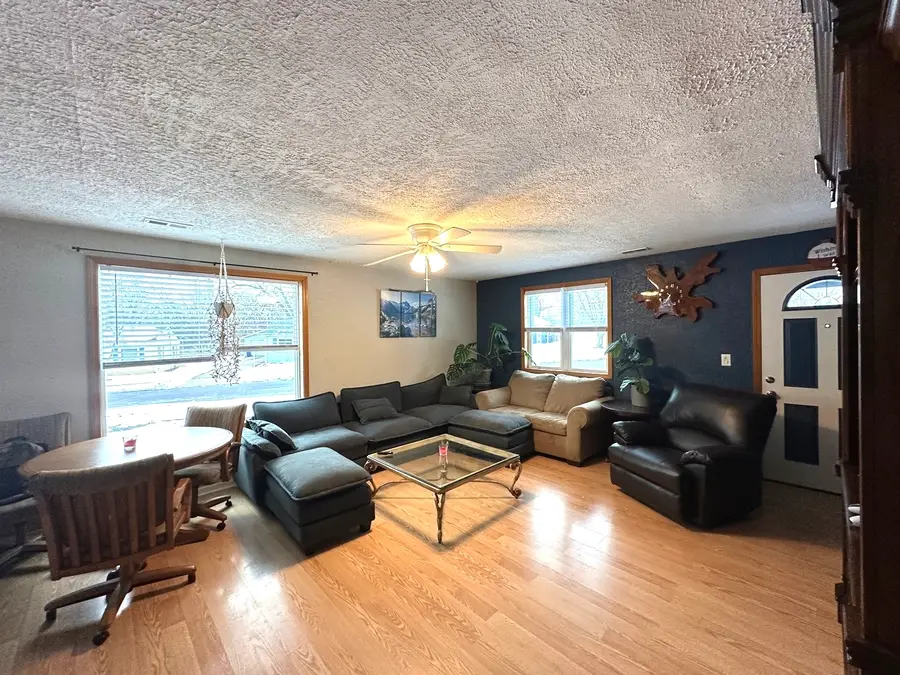 602 Sangamon Road, Marquette Heights, IL 61554 - Image #2