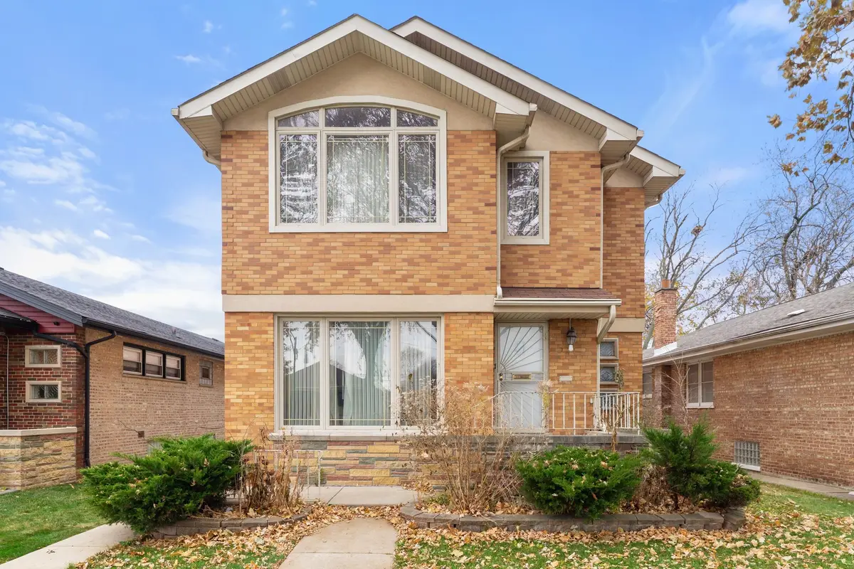 8914 S Chappel Avenue, Chicago, IL 60617 - Image #1