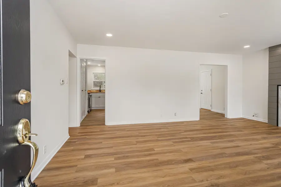 2005 S Prospect Avenue, Champaign, IL 61820 - Image #2