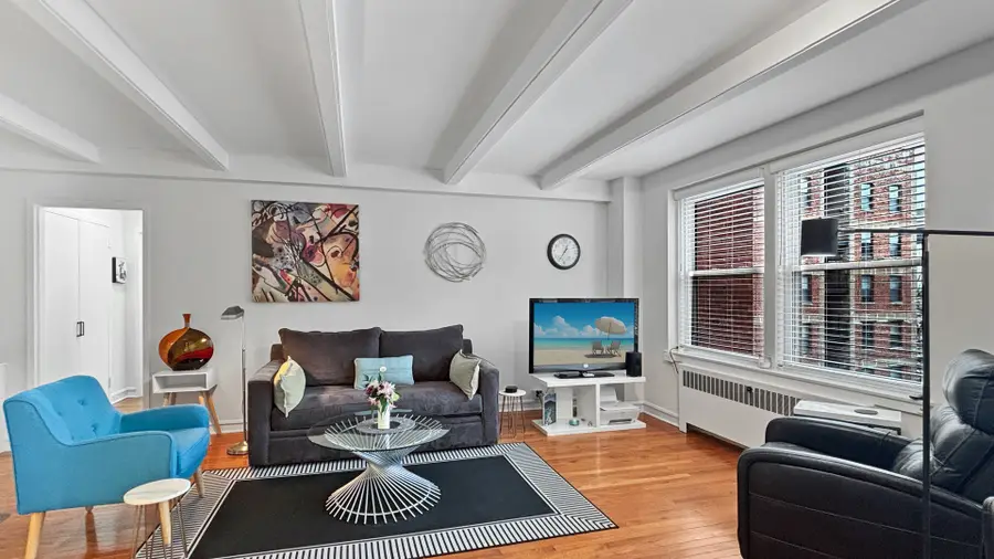 1585 Ridge Avenue #509, Evanston, IL 60201 - Image #2