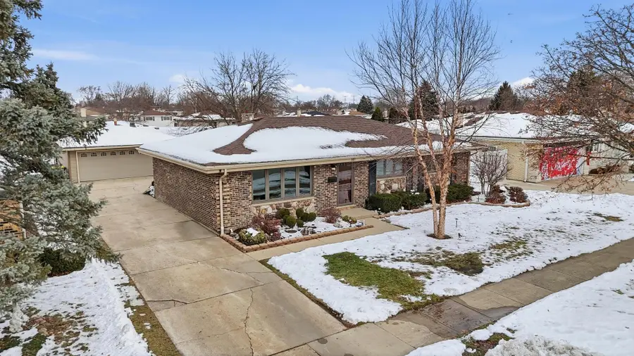 581 Victoria Lane, Wood Dale, IL 60191 - Image #2
