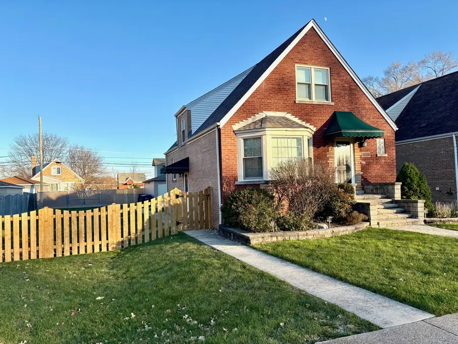 Address Withheld By Seller, Evergreen Park, IL 60805 - Image #2