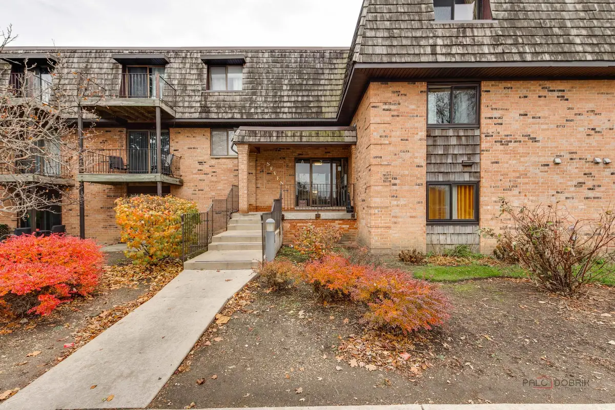 7 Oak Creek Drive #3703, Buffalo Grove, IL 60089 - Image #1