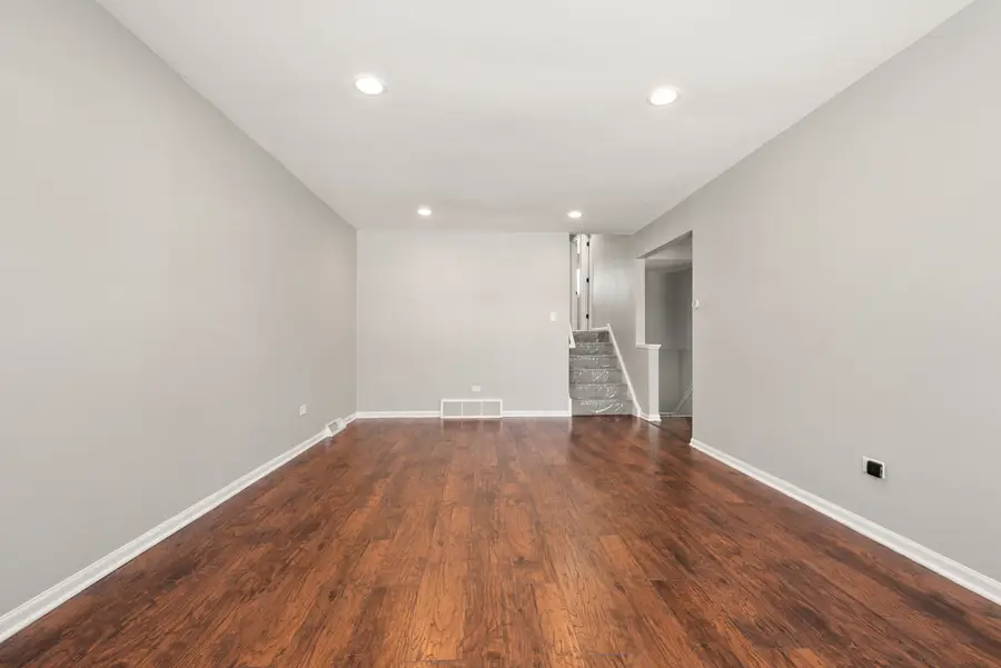 16380 Terry Lane, Oak Forest, IL 60452 - Image #3