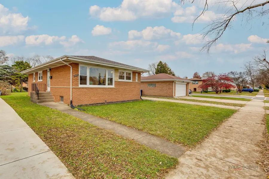 1689 S Elm Street, Des Plaines, IL 60018 - Image #2