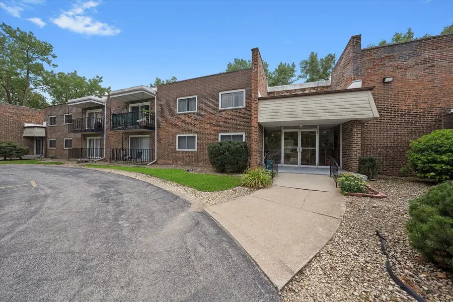 2807 Willow Road #103, Homewood, IL 60430 - Image #2