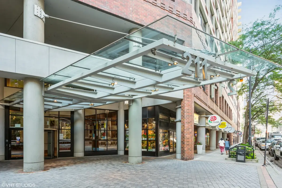 211 E Ohio Street #1022, Chicago, IL 60611 - Image #1