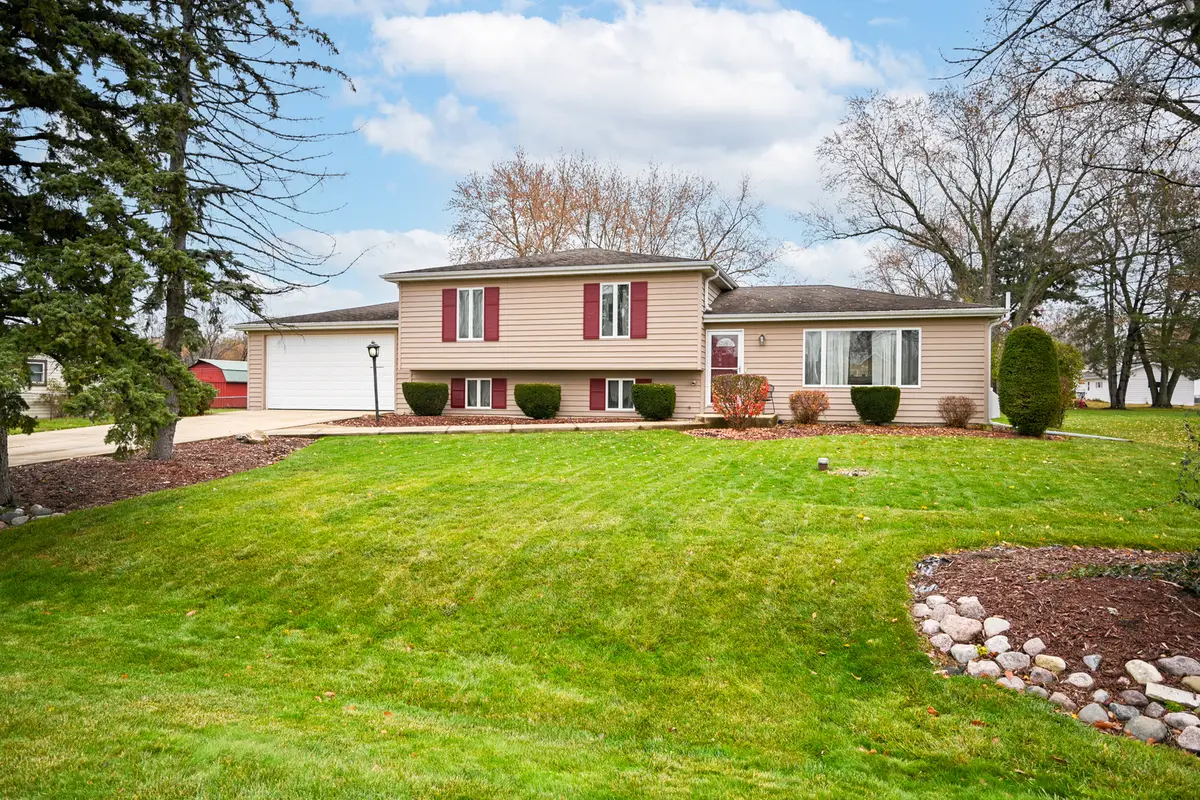 1N307 Richard Avenue, Milton, IL 60188 - Image #1