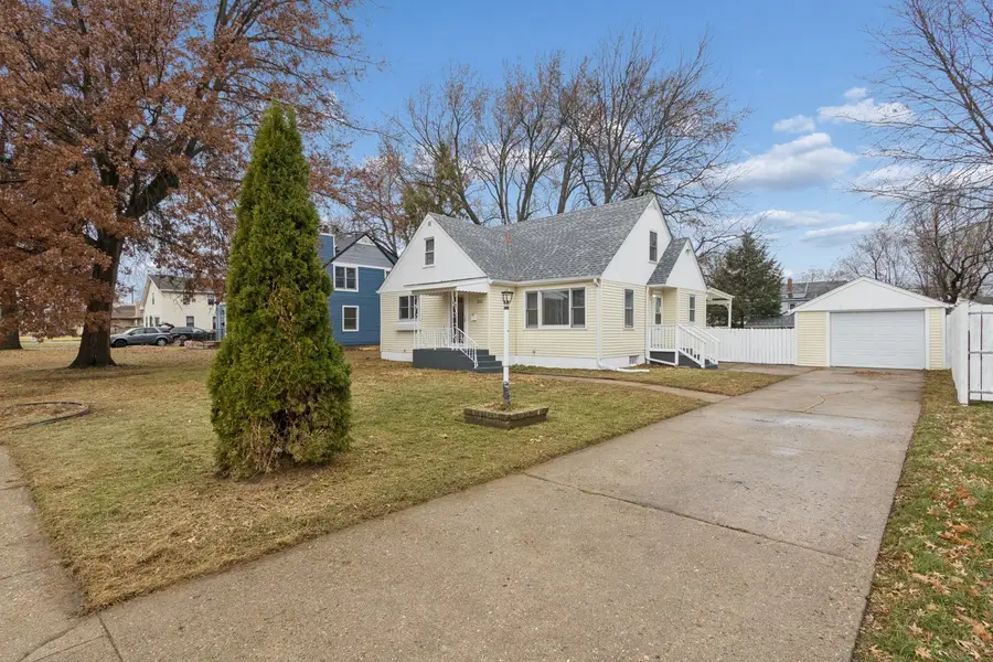 2111 Bell Avenue, Rockford, IL 61103 - Image #2