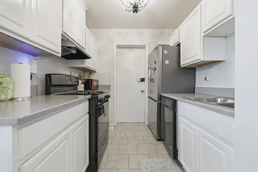 311 Meadow Court, Vernon Hills, IL 60061 - Image #3