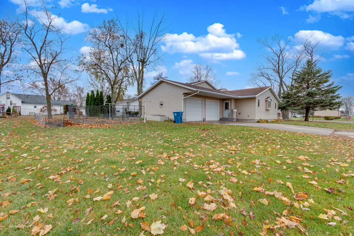929 Lincoln Street, Minonk, IL 61760 - Image #1