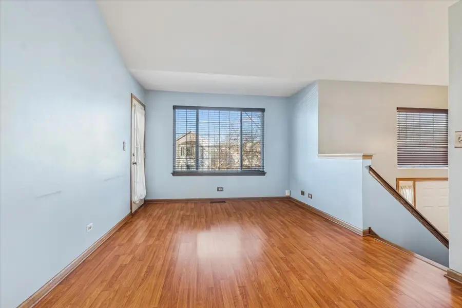 601 E Victoria Circle, North Aurora, IL 60542 - Image #2