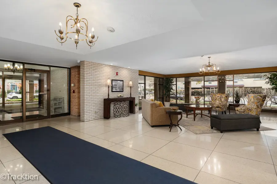 203 N Kenilworth Avenue #2N, Oak Park, IL 60302 - Image #2