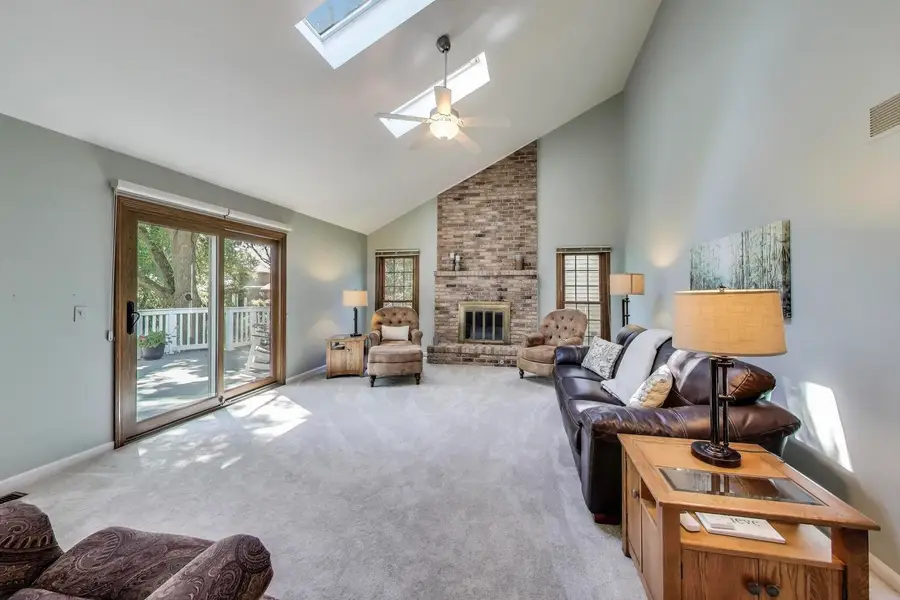 388 Du Pahze Street, Naperville, IL 60565 - Image #3