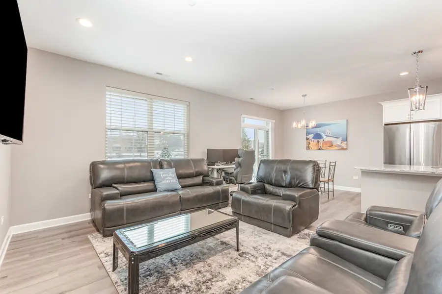 253 Masters Drive, Addison, IL 60101 - Image #3