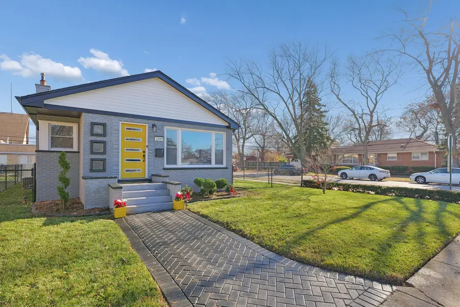 12447 S Bishop Street, Calumet Park, IL 60827 - Image #3