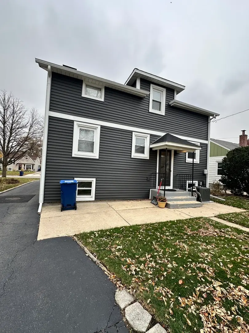 132 S Euclid Avenue, Villa Park, IL 60181 - Image #2