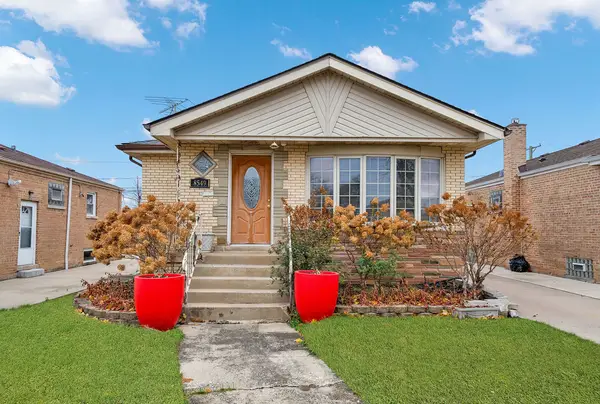 Address Withheld By Seller, Chicago, IL 60652