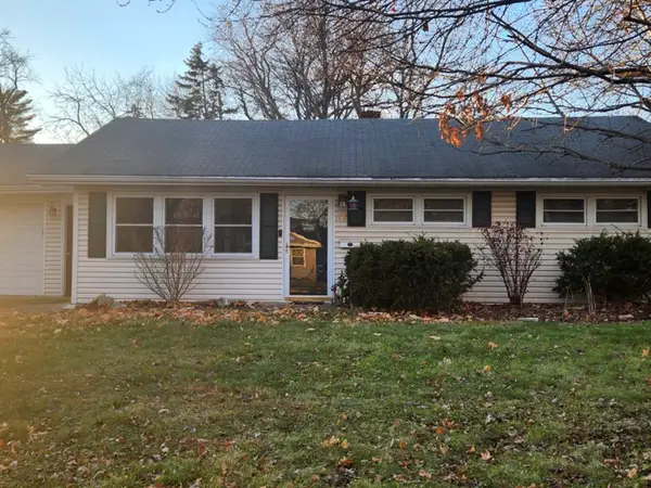 132 Delcy Drive, DeKalb, IL 60115