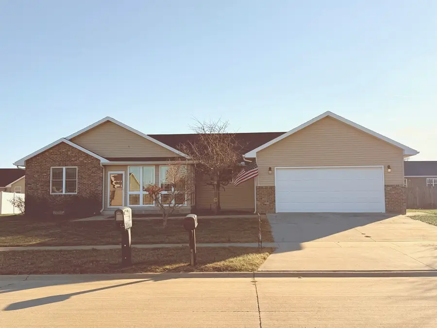 307 Zehr Lane, Fisher, IL 61843 - Image #3