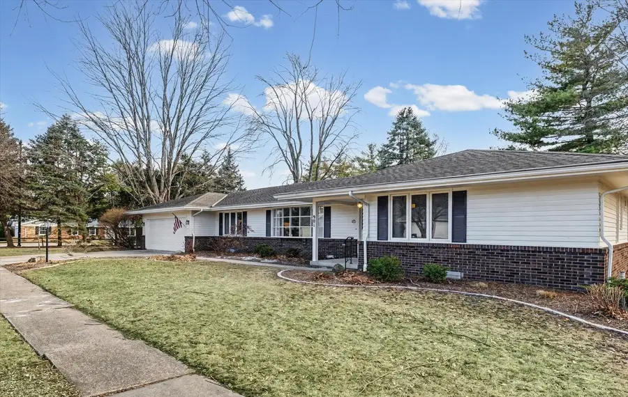 901 Kent Drive, Champaign, IL 61821 - #3