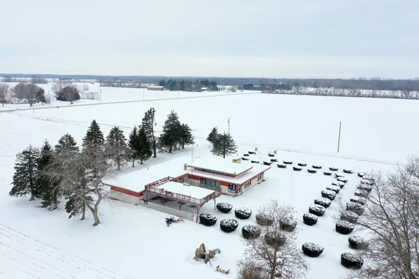 15884 W 3500 N Road, Essex, IL 60935