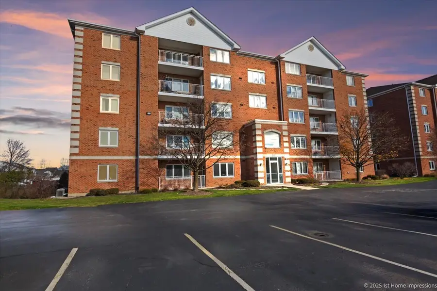 5520 W 115th Street #101, Oak Lawn, IL 60453 - Image #2