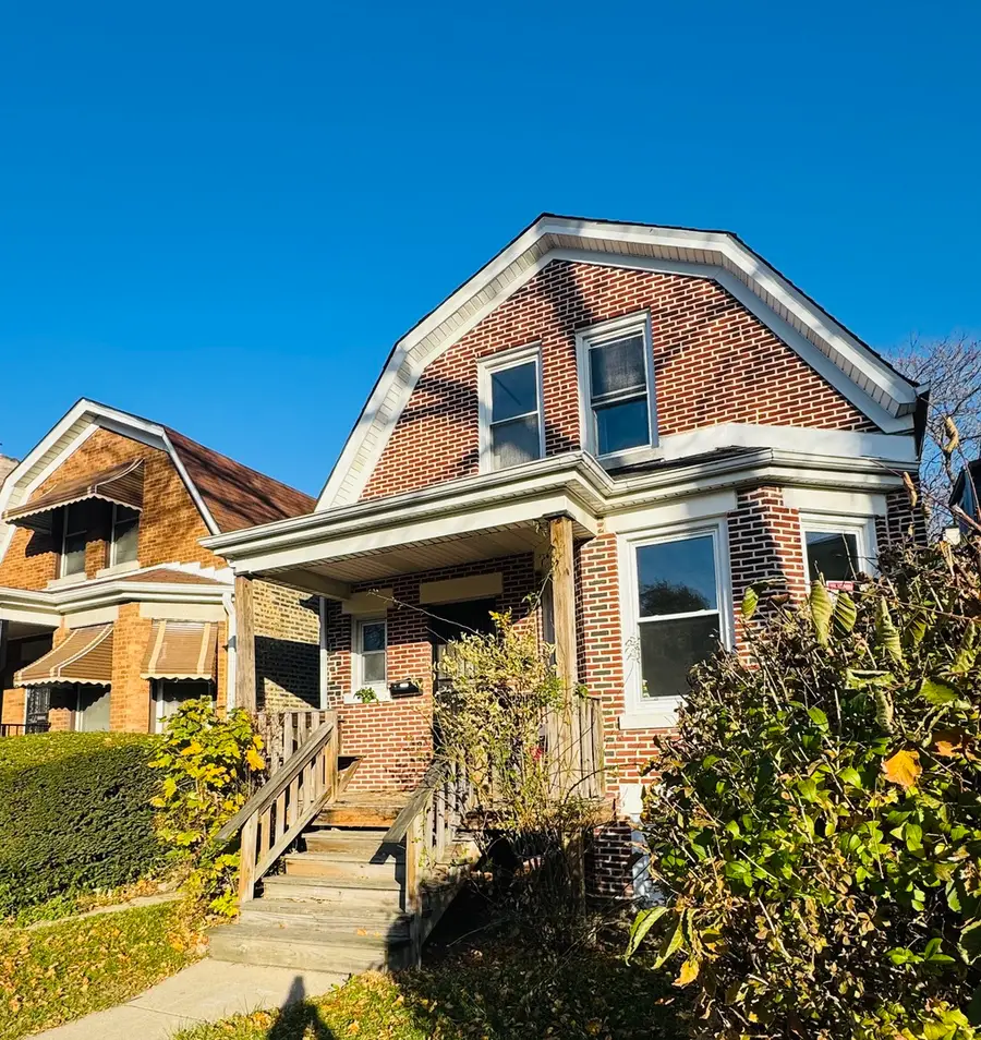 951 N Trumbull Avenue, Chicago, IL 60651 - Image #2