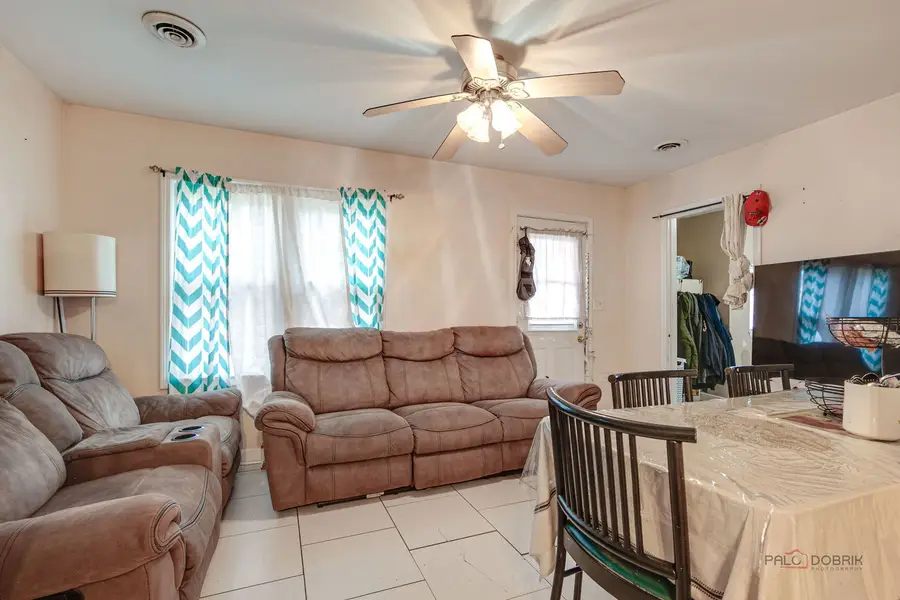 325 Fairlawn Drive, Round Lake Park, IL 60073 - Image #3