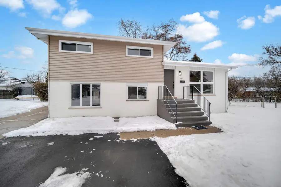 137 Julie Drive, Glenview, IL 60025 - Image #2