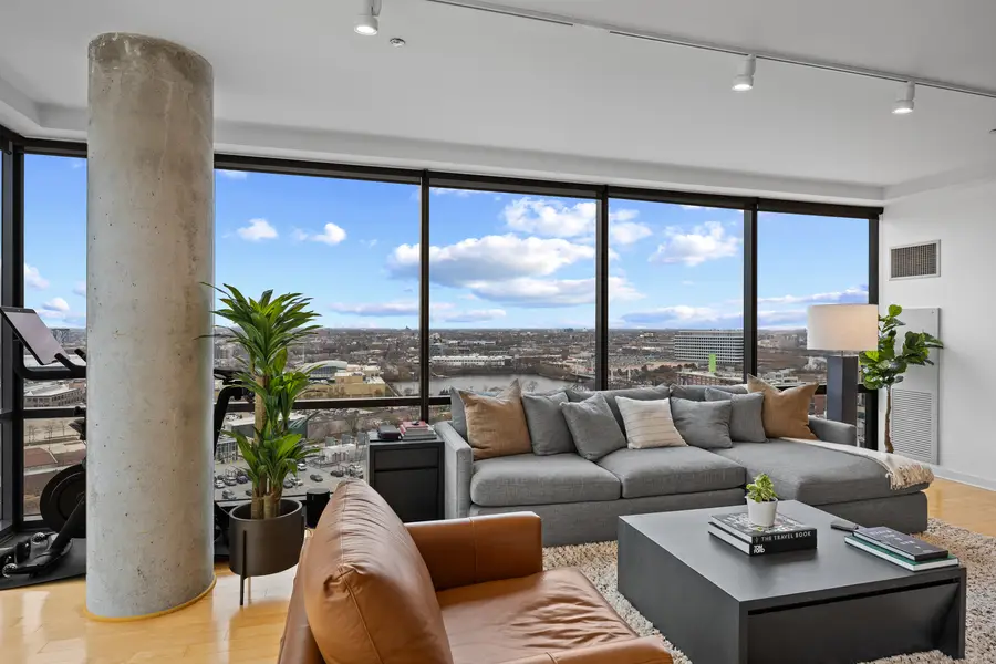 860 W Blackhawk Street #1702, Chicago, IL 60642 - Image #3