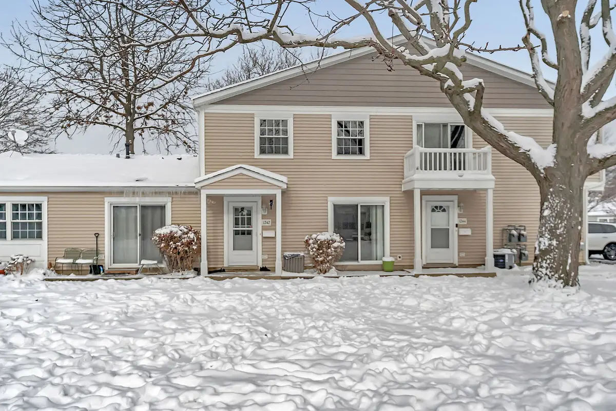 1242 Nova Court, Wheeling, IL 60090 - Image #1