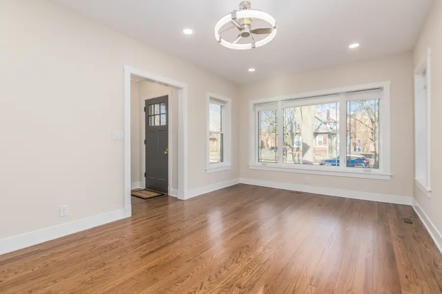 6055 W Dakin Street, Chicago, IL 60634 - Image #3