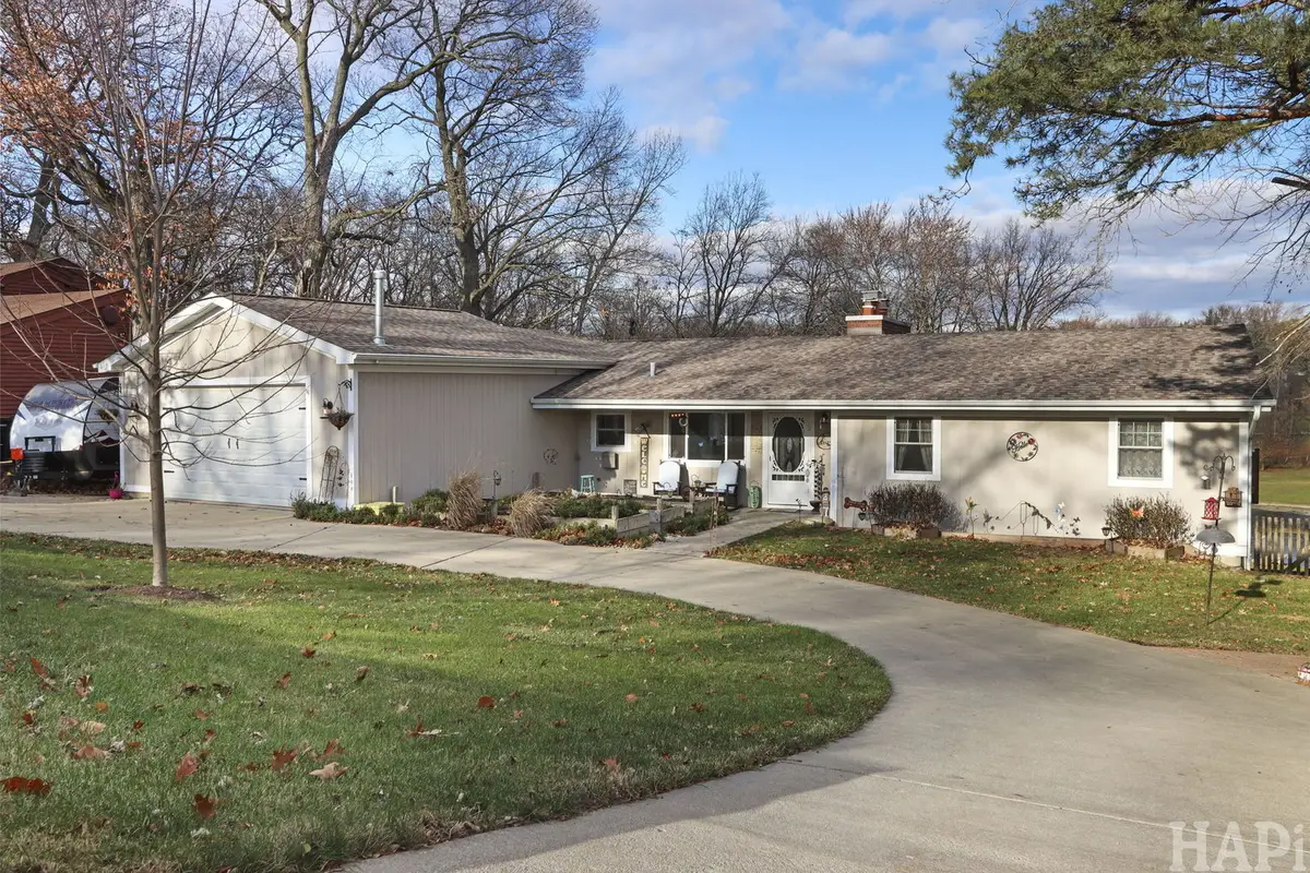 1512 W Oakleaf Drive, Johnsburg, IL 60051 - Image #1