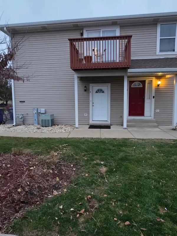 12245 Fairway Circle #D, Blue Island, IL 60406