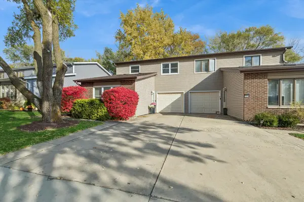 323 Morningside Drive #B, Bloomingdale, IL 60108