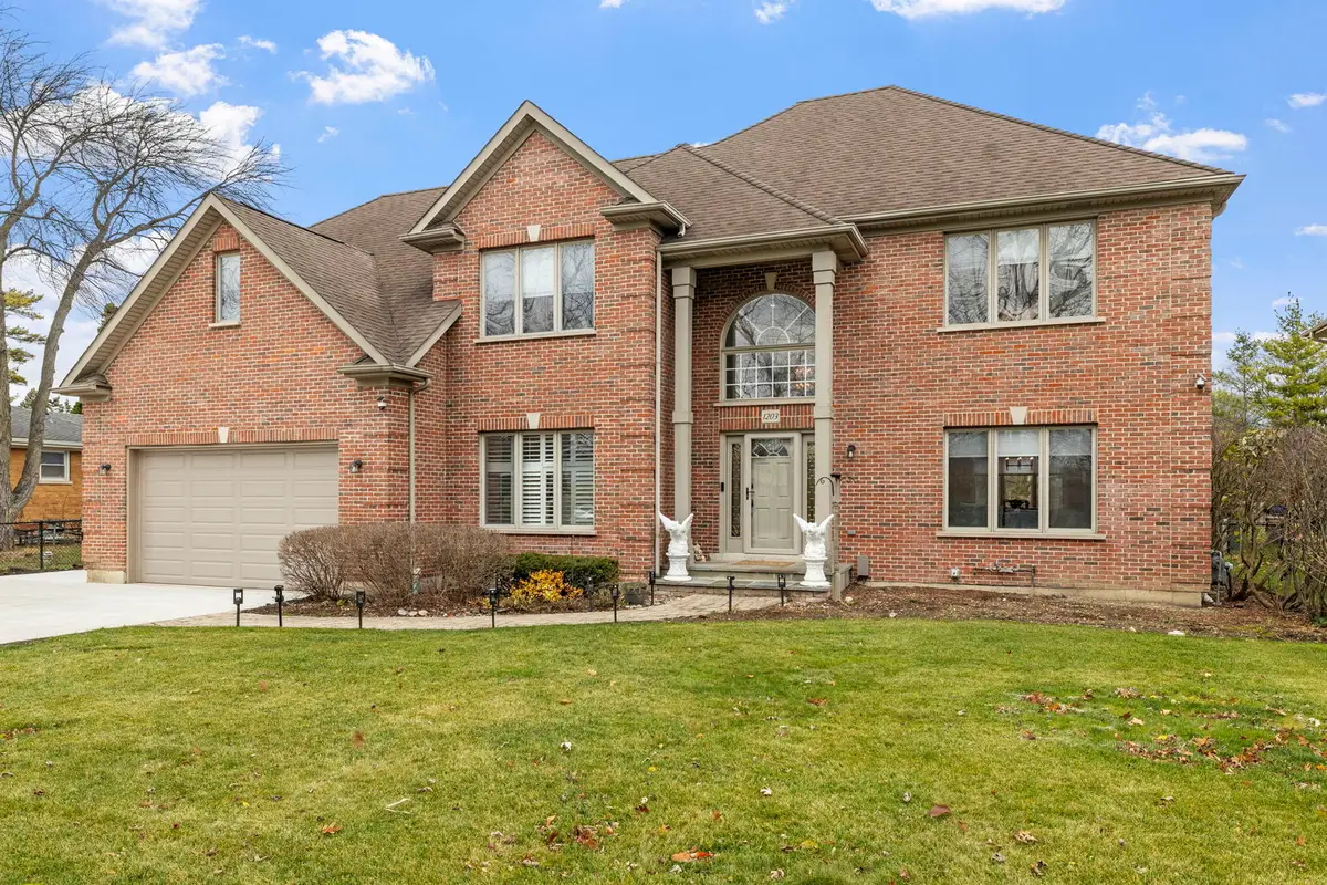 1203 N Burning Bush Lane, Mount Prospect, IL 60056 - Image #1