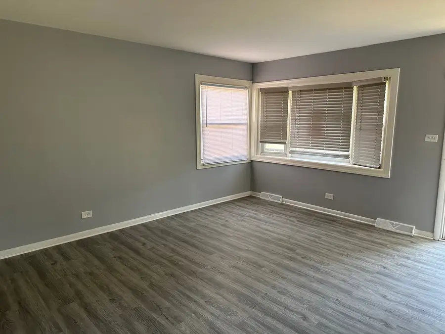 2956 Sherwood Avenue, Markham, IL 60428 - Image #3