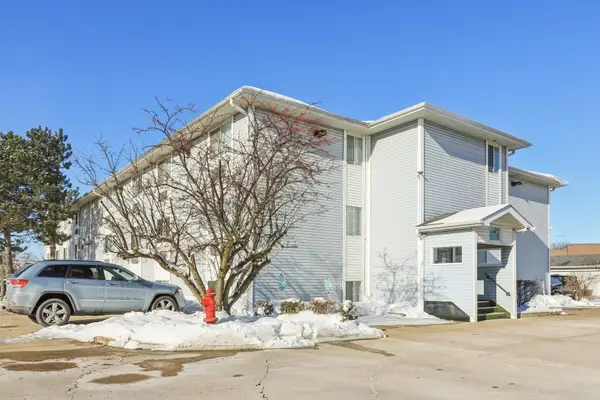 3170 W Monroe Street #311, Waukegan, IL 60085