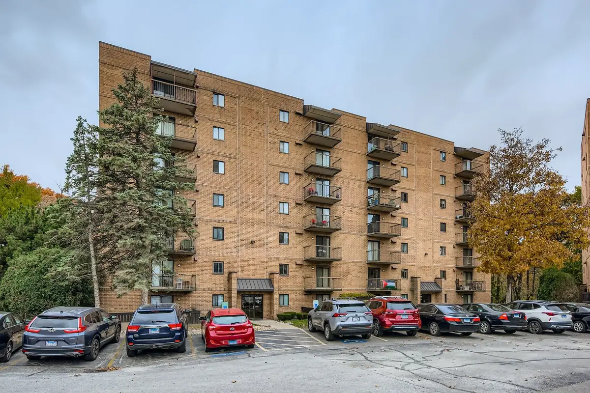 6050 Lake Bluff Drive #101, Tinley Park, IL 60477 - Image #1