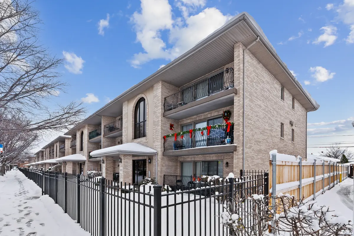 6331 W 63rd Street #2A, Chicago, IL 60638 - Image #1