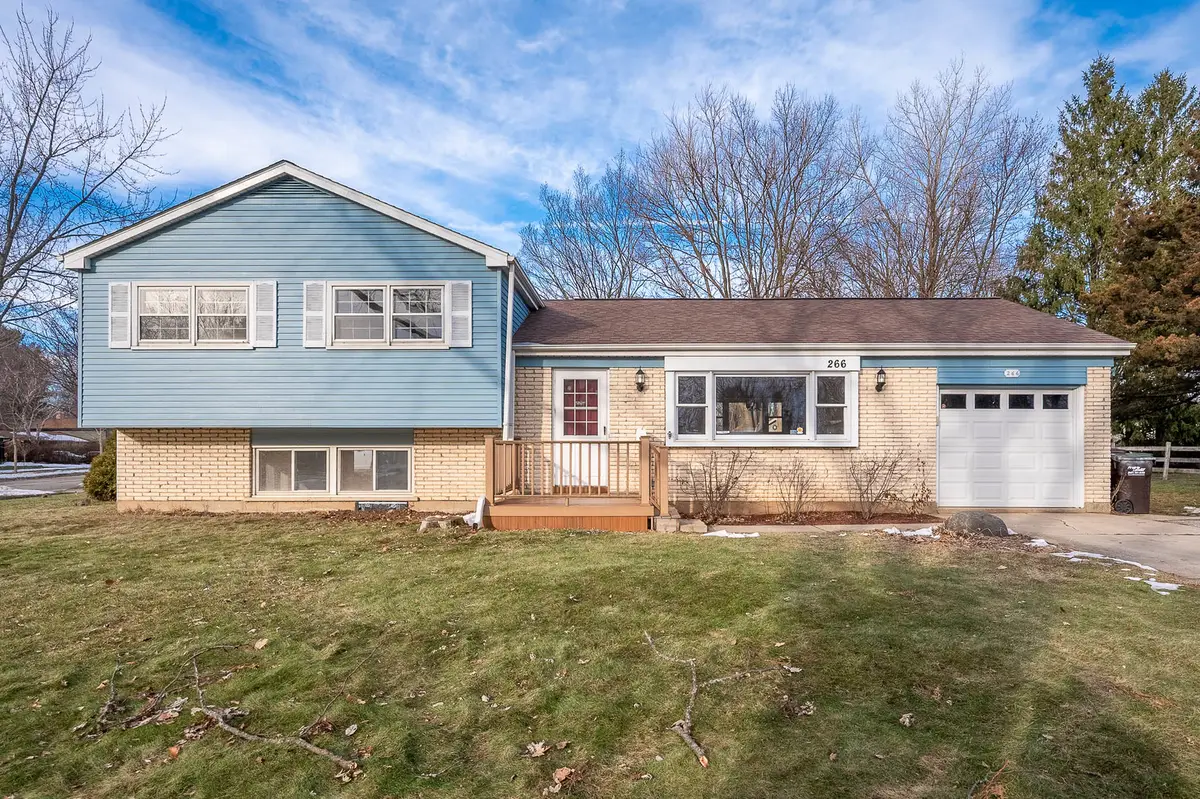 266 Dartmoor Drive, Crystal Lake, IL 60014 - Image #1