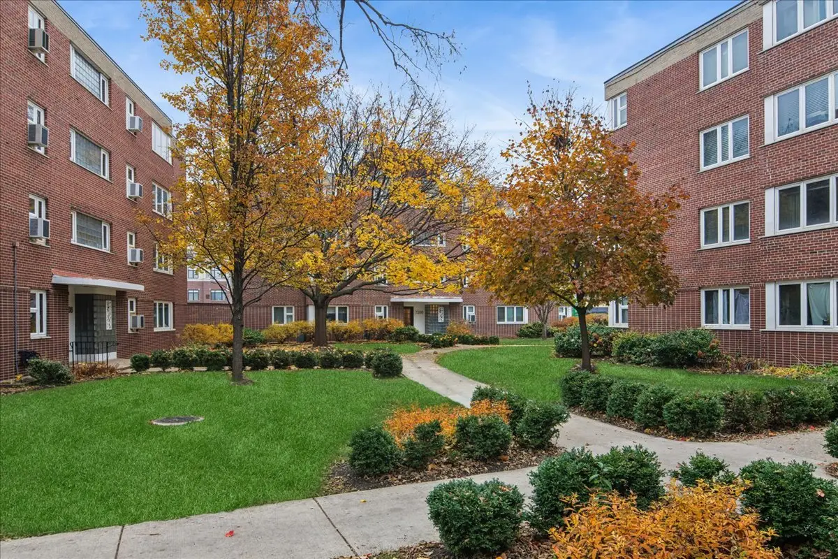 7206 Oak Avenue #4SE, River Forest, IL 60305 - Image #1