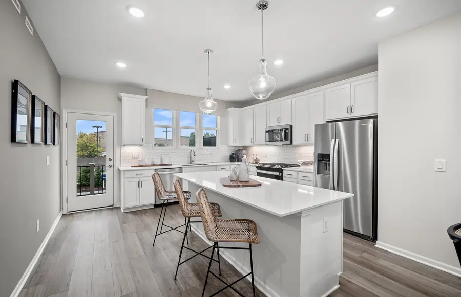 232 Warren Lane #11546, Schaumburg, IL 60193 - Image #2