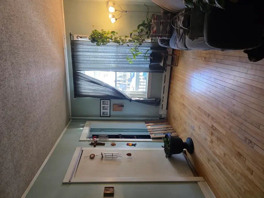 4310 N Central Park Avenue, Chicago, IL 60618 - Image #2