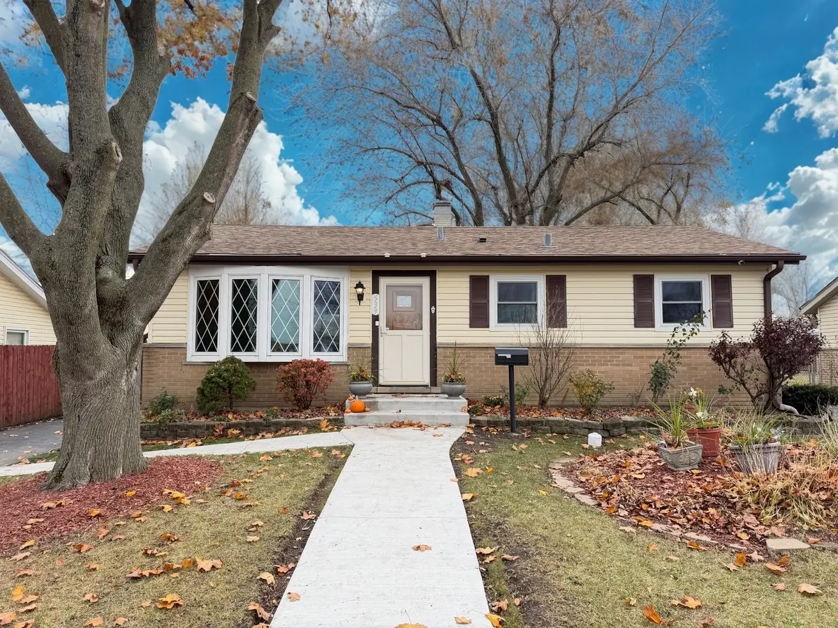 539 W Rose Avenue, Addison, IL 60101 - Image #1